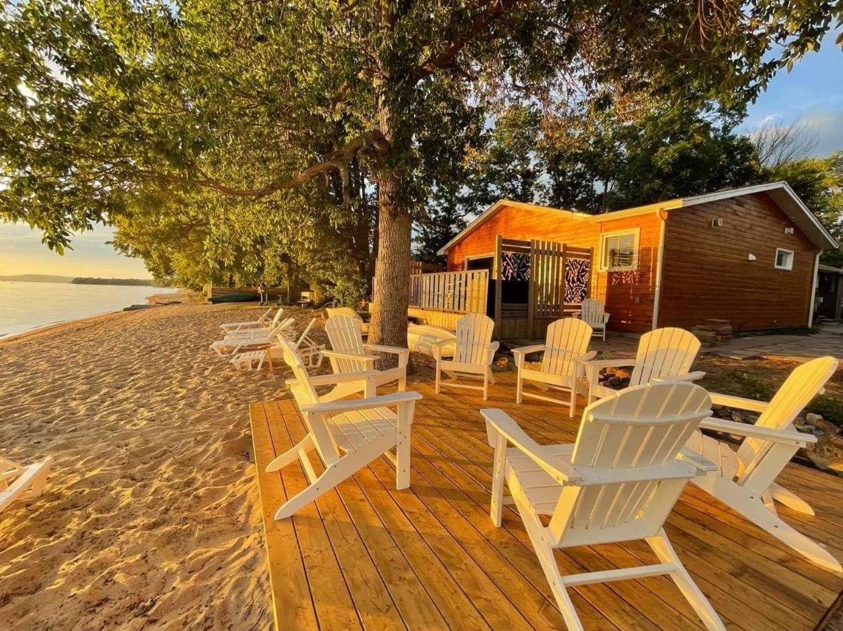 The Finch Beach Resort North Bay Quarto foto